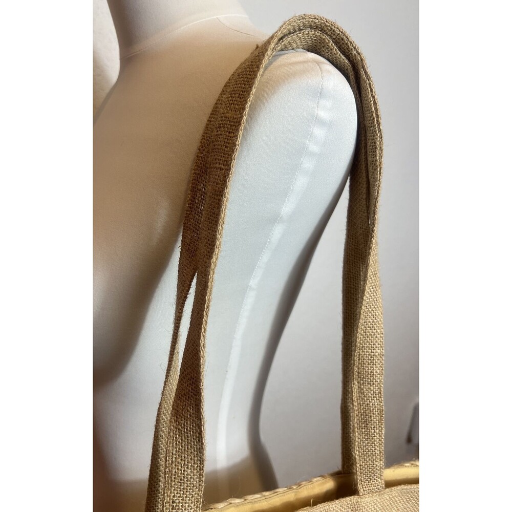 $149 Retail Salt + Umber ISLA Jute & Cowrie Shell Seashell Fringe Tote Bag - Picture 5 of 8